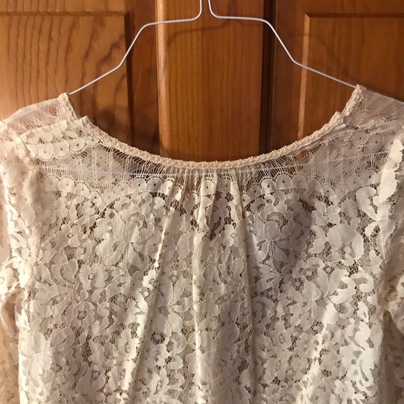 Gorgeous cream, lace blouse - Picture 4 of 4